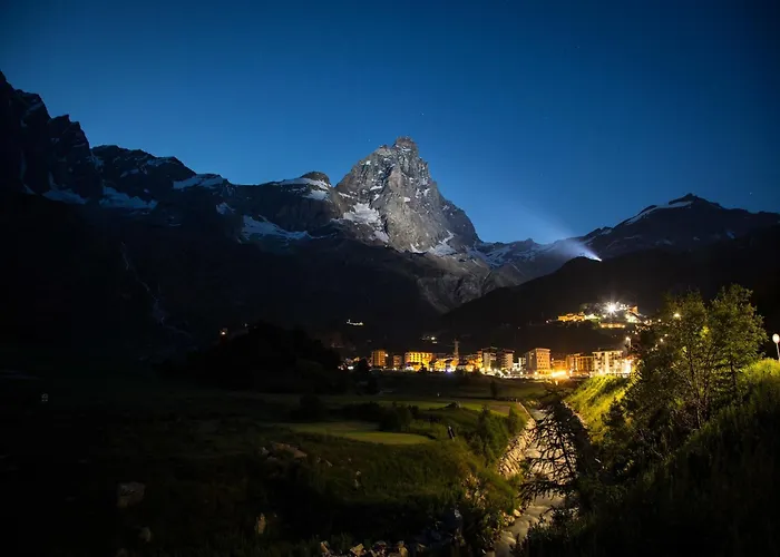 Near Lift * Breuil-Cervinia